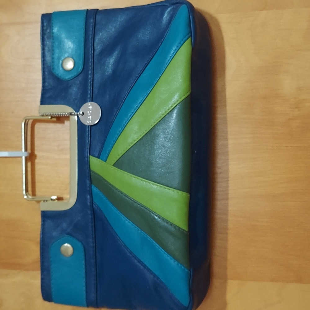 Aldo clutch